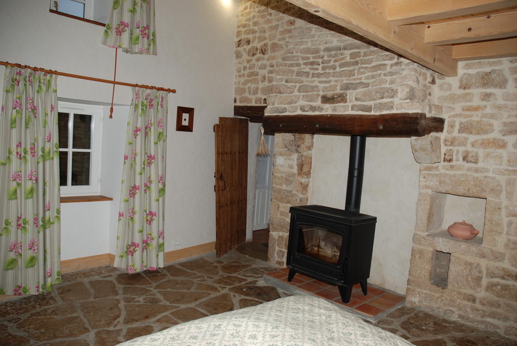 Couette Et Potager D'Antan Bed and Breakfast Mellé Esterno foto